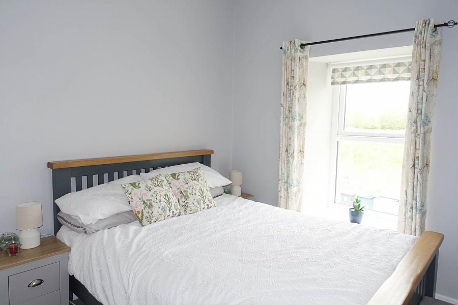 9 Knockmore Road