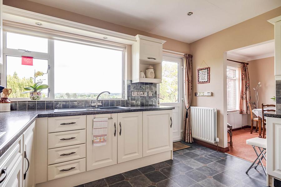 36 Castlebalfour Road