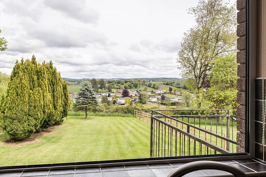 36 Castlebalfour Road