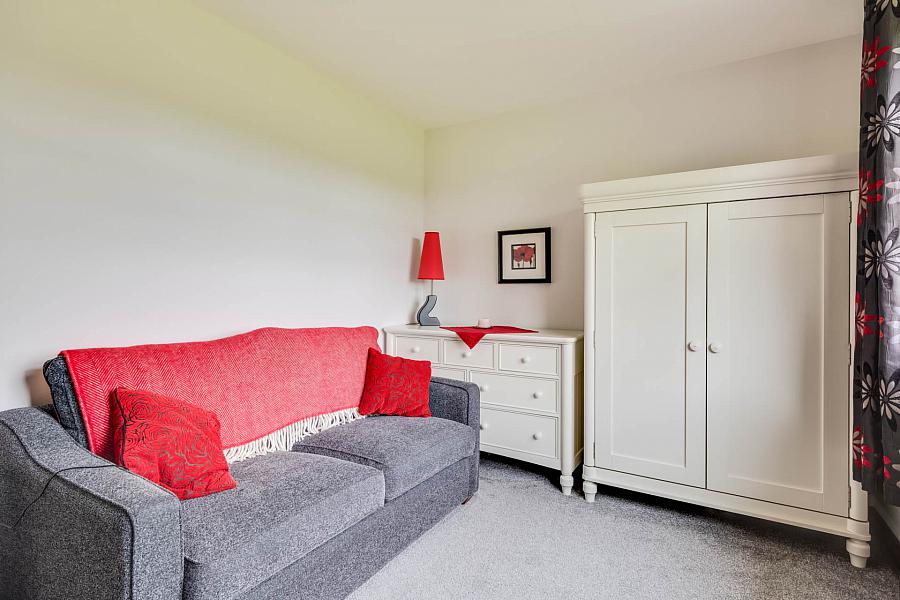 36 Castlebalfour Road