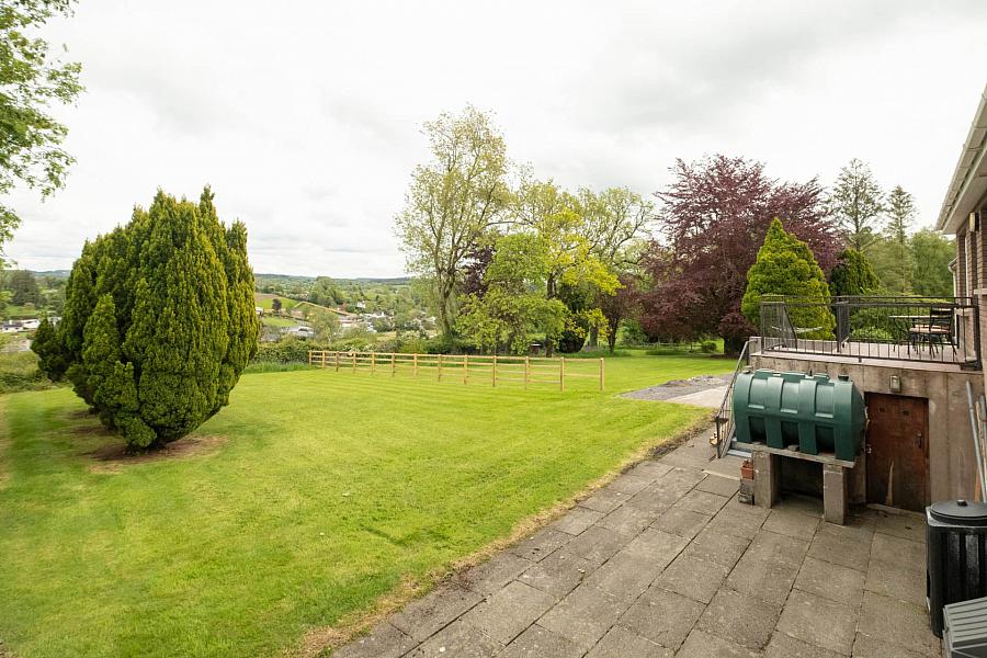 36 Castlebalfour Road