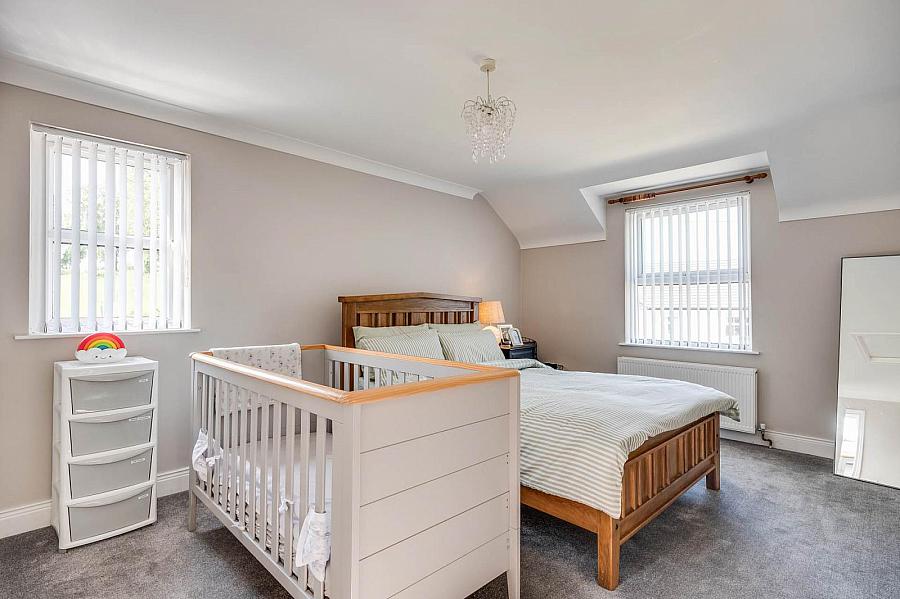 4 Crott Road