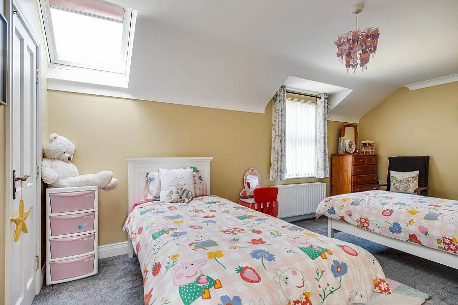 4 Crott Road