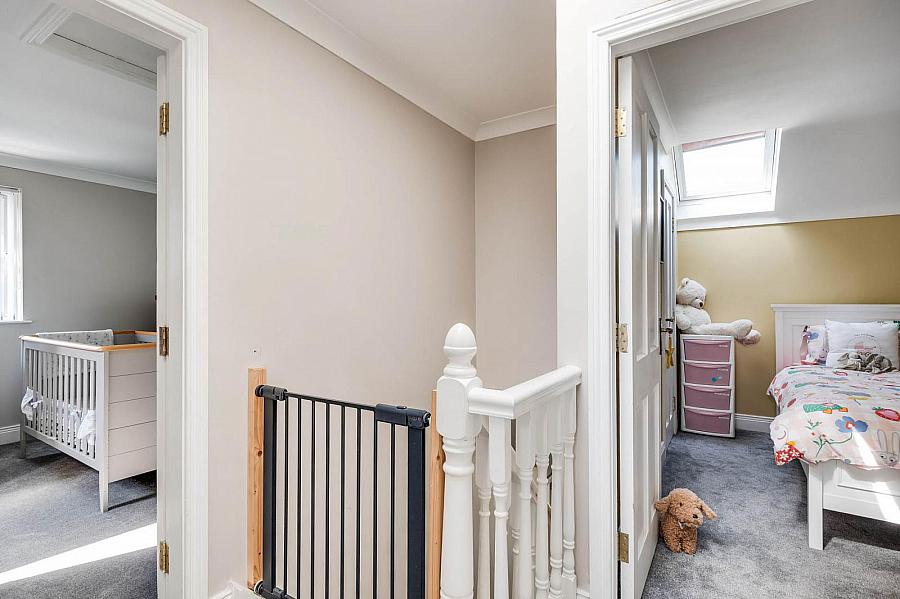 4 Crott Road