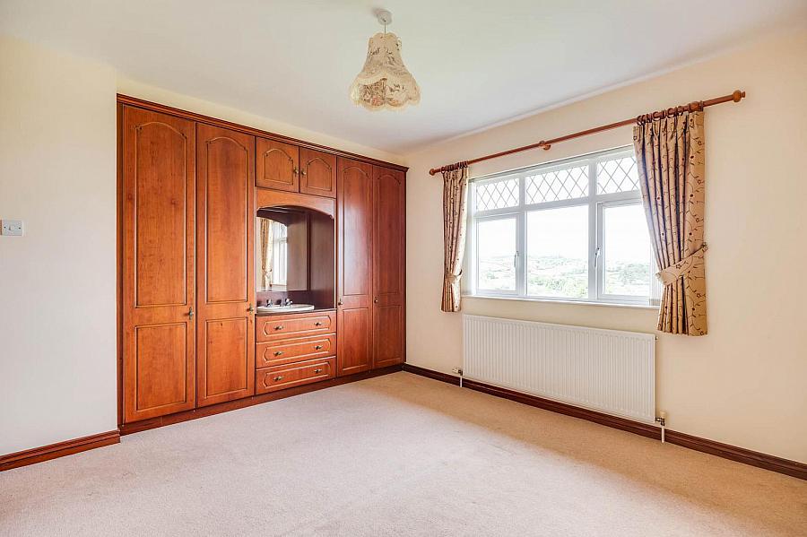 41 Rathview Park