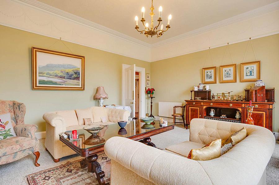 46 Willoughby Place