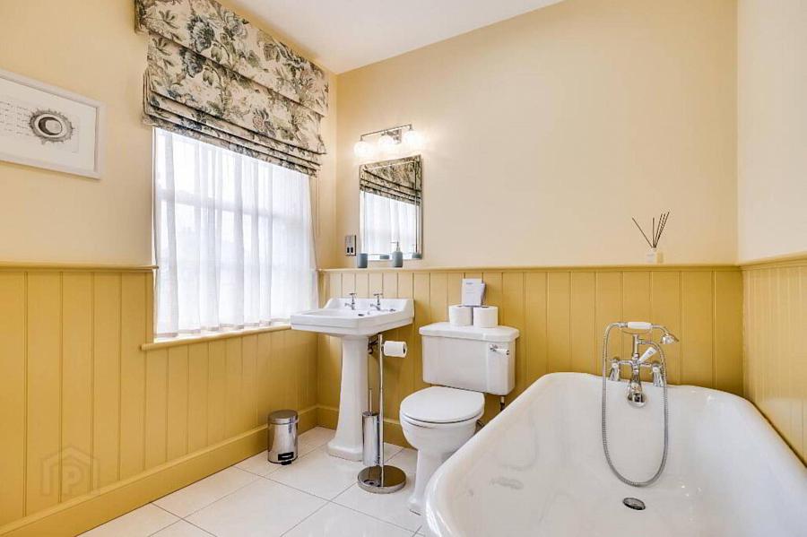 85 Lough Erne Golf Resort