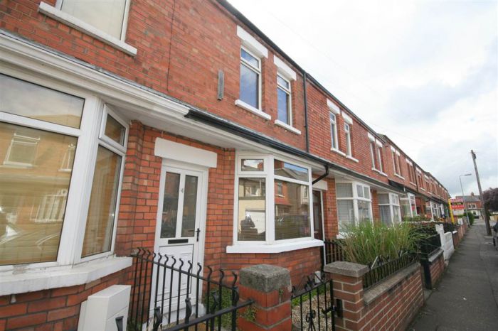 4 Willowholme Drive