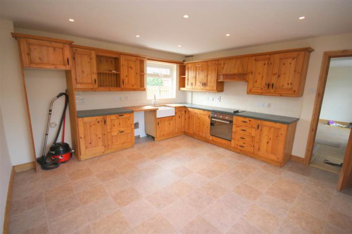 13 Alford Park