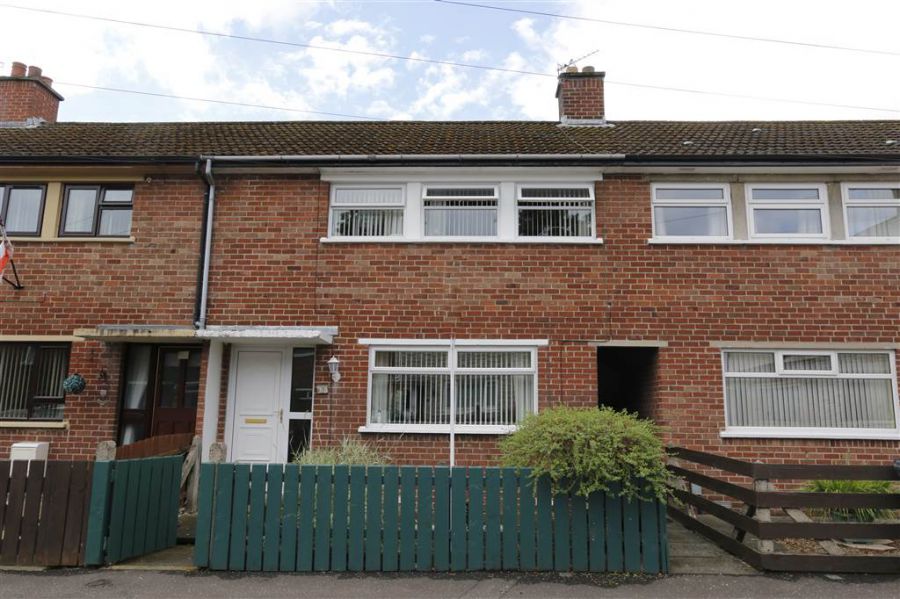 10 Minnowburn Drive, Grays Park, Belfast, BT8 7QJ