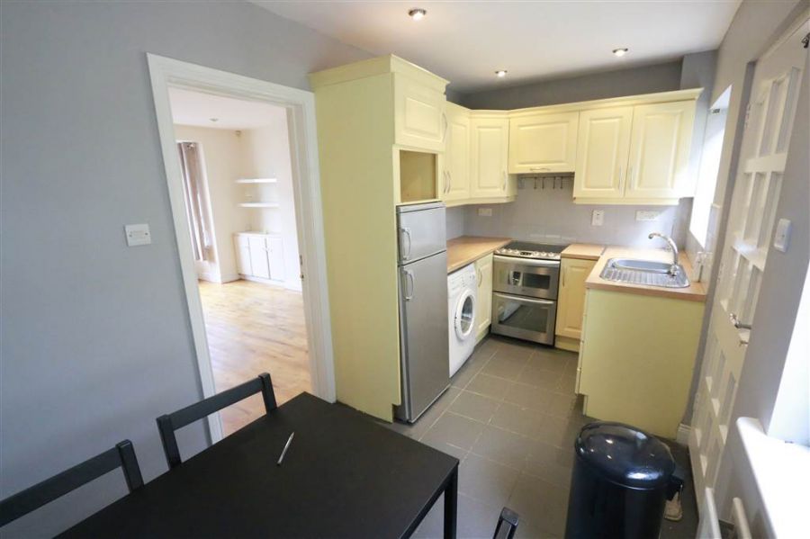 8 Willowholme Crescent