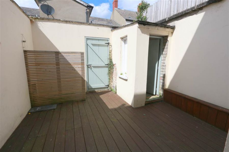 37 Castlereagh Parade