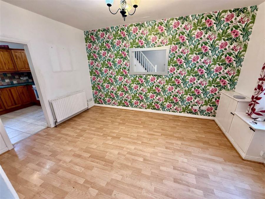 15 Castlereagh Parade