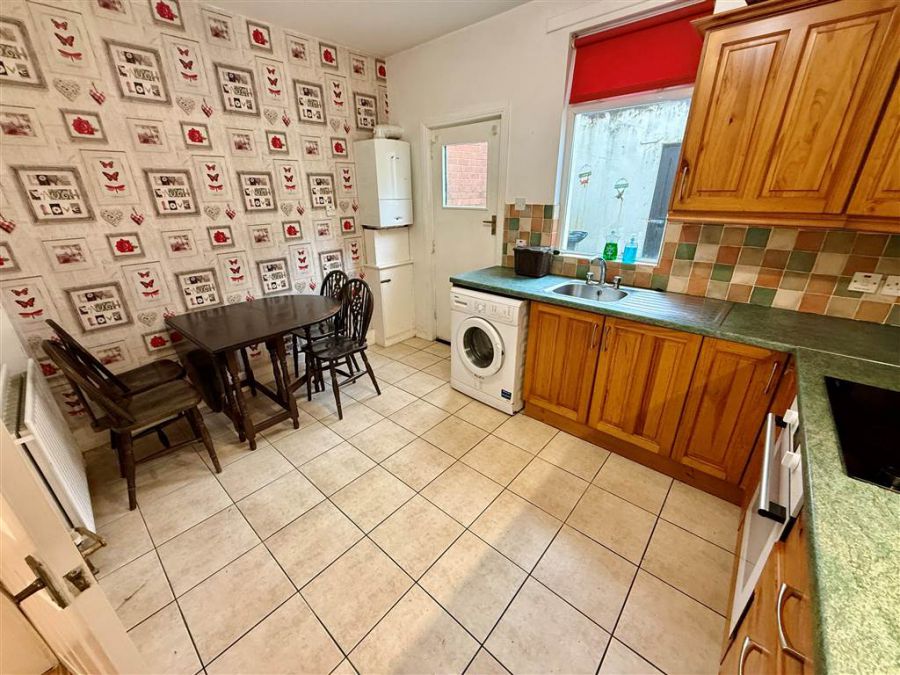 15 Castlereagh Parade