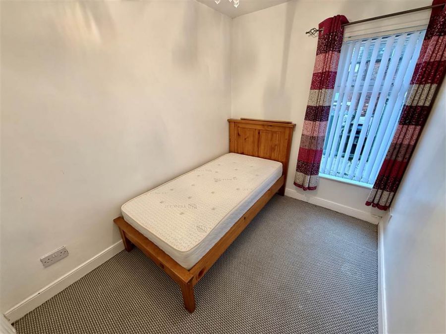 15 Castlereagh Parade