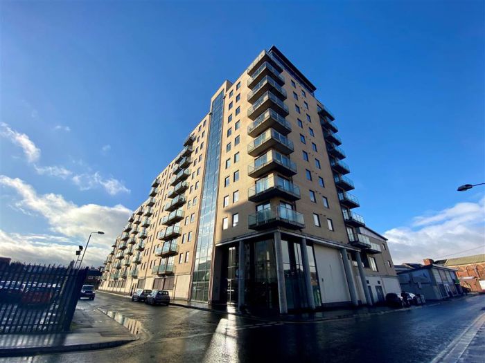 58 Victoria Place, wellwood street, belfast, BT12 5GE