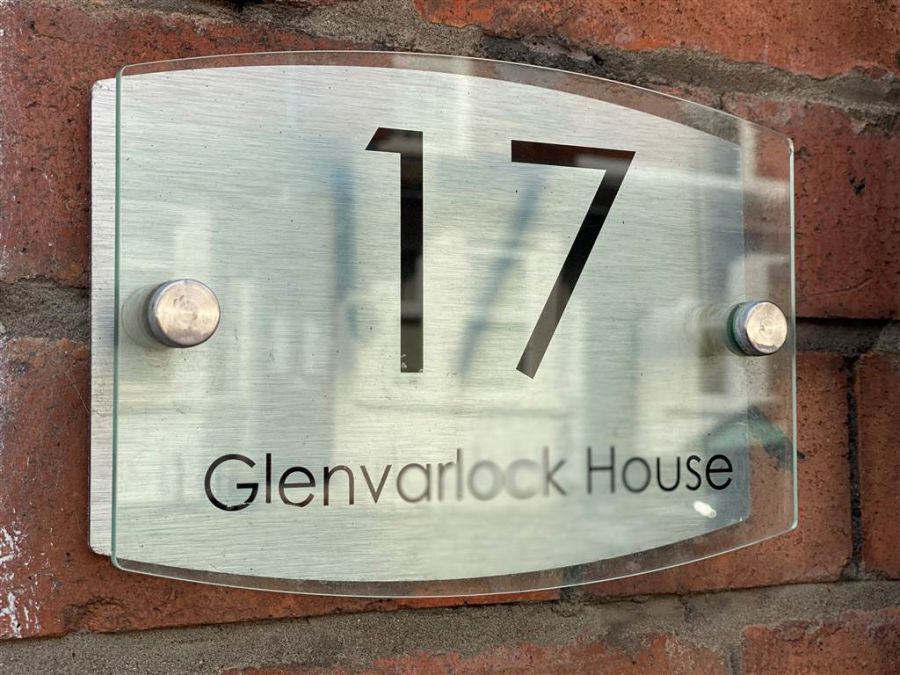17 Glenvarlock Street