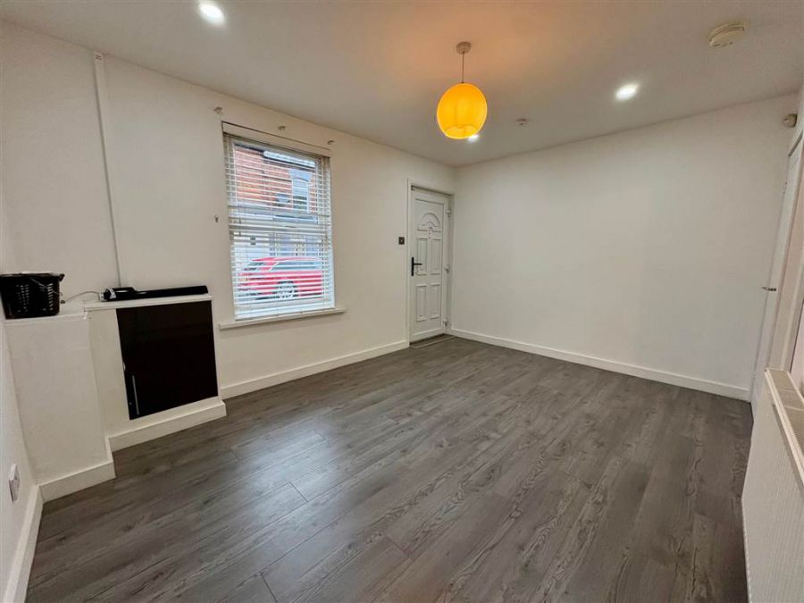 17 Glenvarlock Street