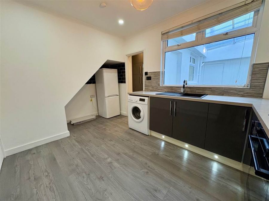 17 Glenvarlock Street