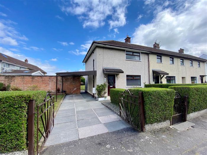 92 Clonduff Drive
