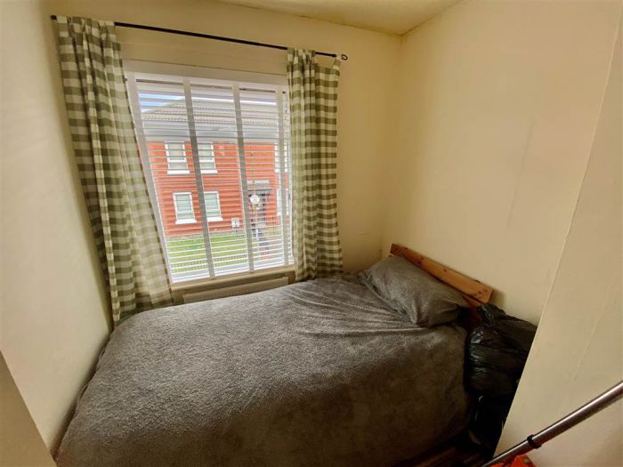 1 Mount Street South