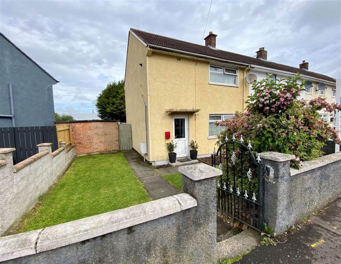 31 Clonduff Drive