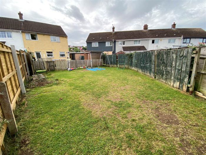 31 Clonduff Drive