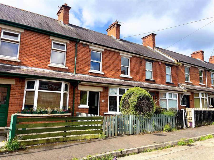 61 Loopland Gardens, Castlereagh, Belfast, BT6 9EB