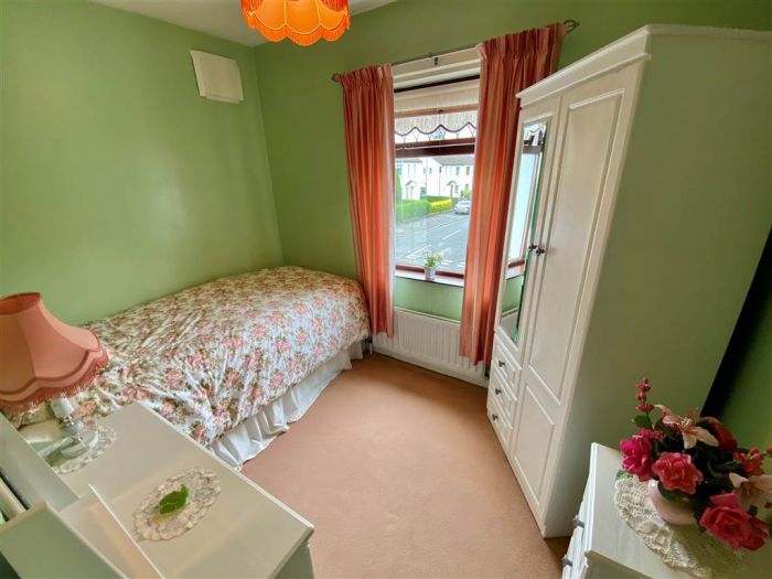 72 Downshire Park East