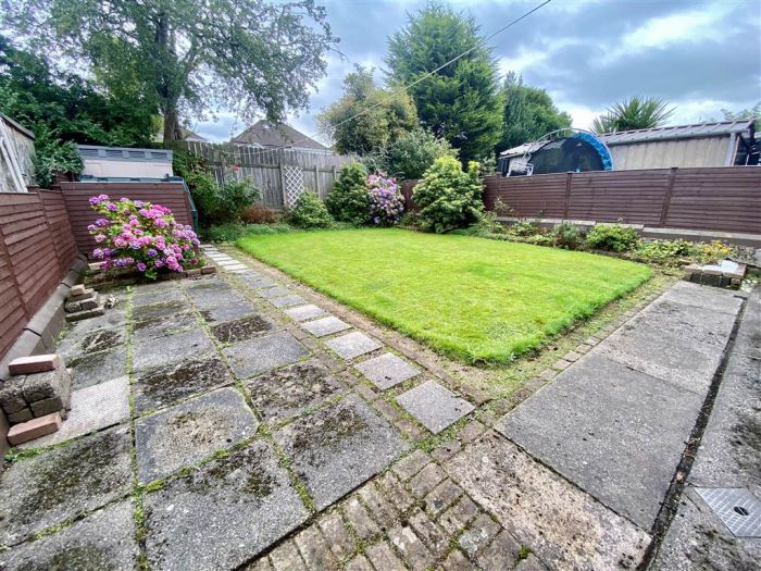72 Downshire Park East