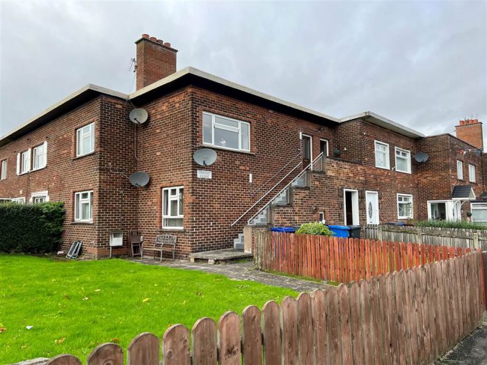 40b Trassey Close, cregagh estate, belfast, BT6 0DY