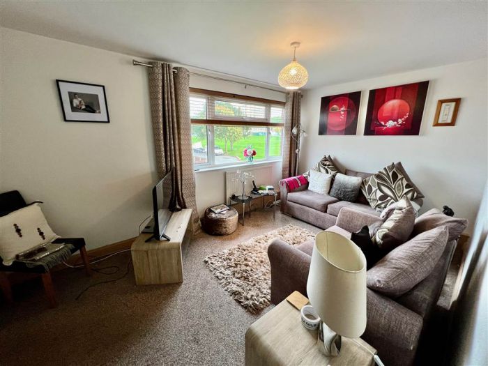 40b Trassey Close