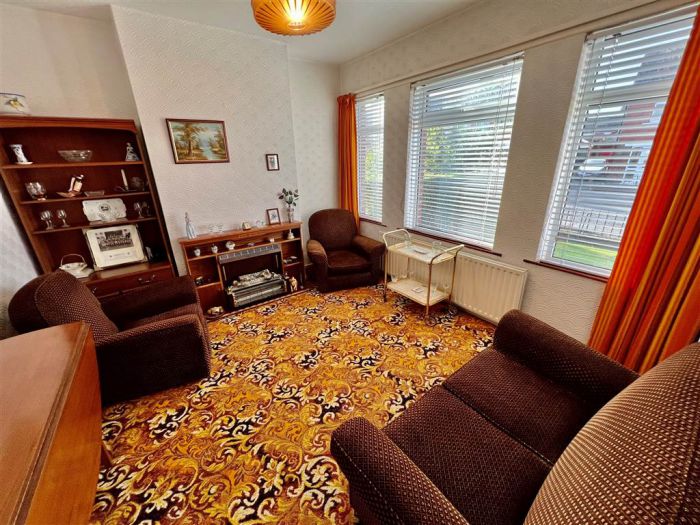 18 Merok Gardens