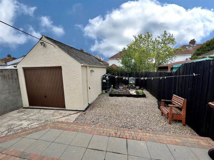 7 Stirling Gardens