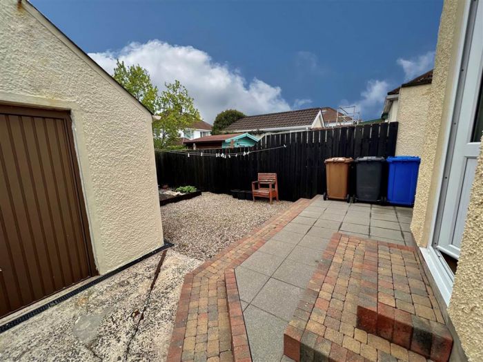 7 Stirling Gardens