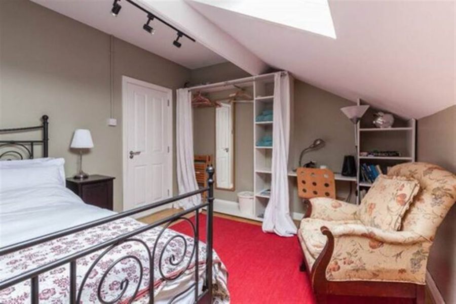 3 Agincourt Avenue