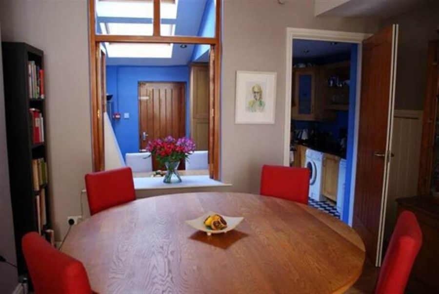 3 Agincourt Avenue