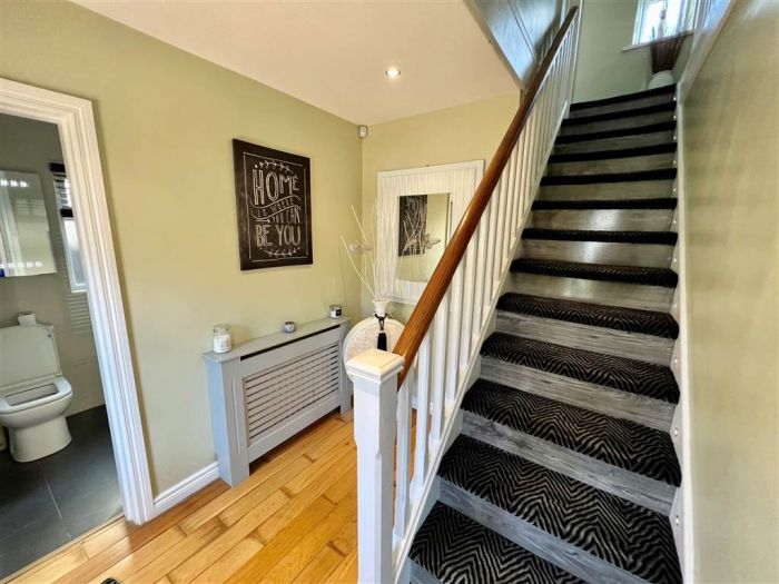 120 Rosebery Road