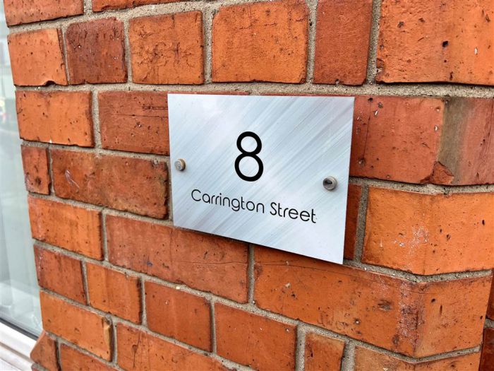 8 Carrington Street