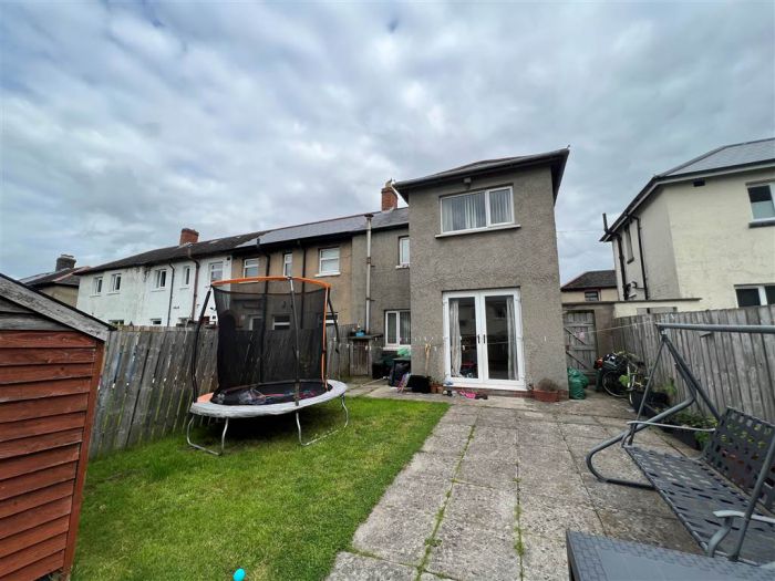 11 Chesham Parade