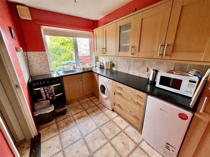 18 Downshire Park South