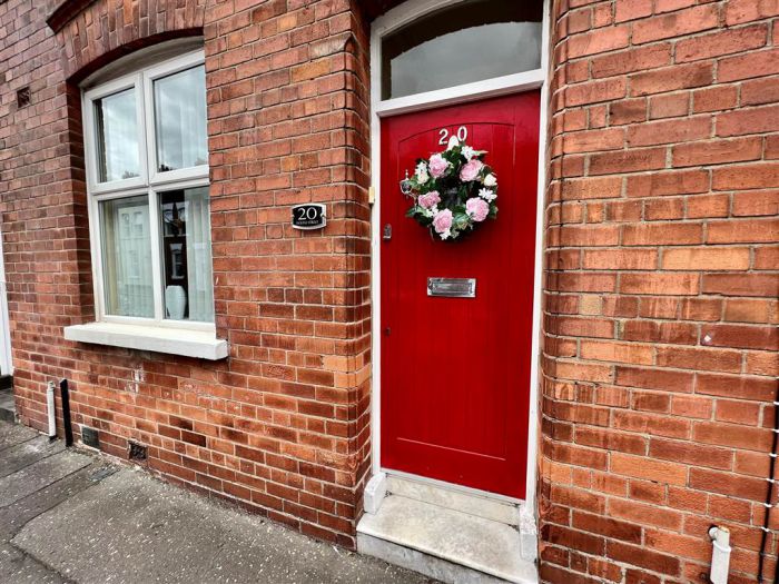 20 Isoline Street