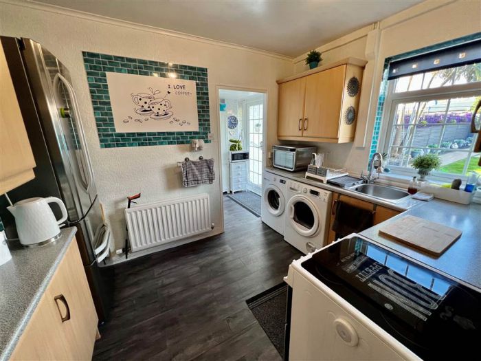 33 Trassey Close 33 Trassey Close