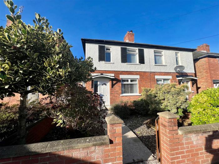 11 Mayfair Avenue, cregagh, belfast, BT6 9JA