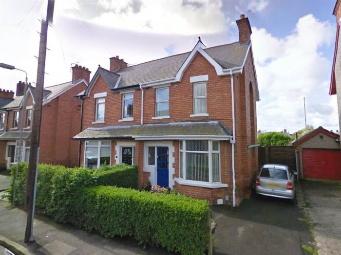 17 Loopland Gardens, Cregagh, Belfast, BT6 9EB