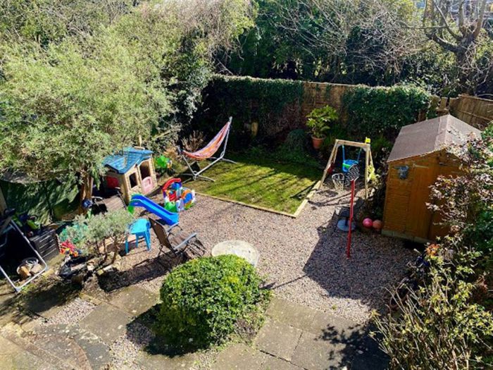 28 Cloghan Crescent 28 Cloghan Crescent