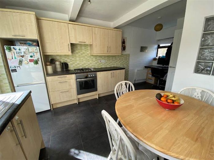 28 Cloghan Crescent 28 Cloghan Crescent