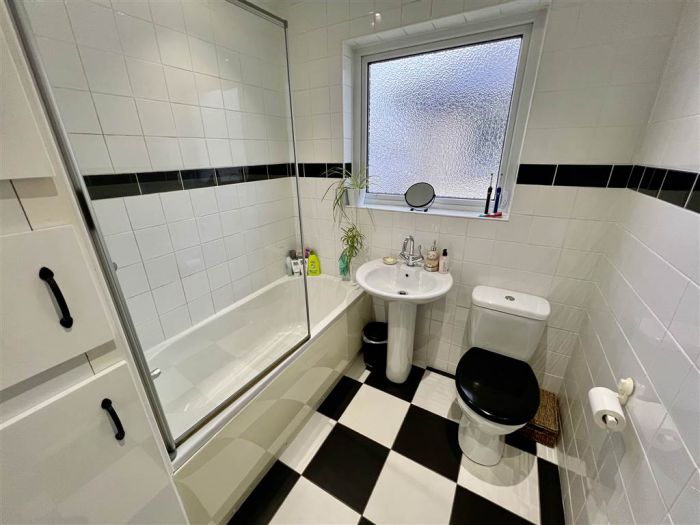 17 Stirling Gardens 17 Stirling Gardens