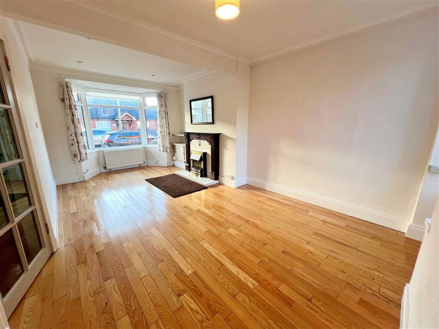 17 Willowfield Crescent