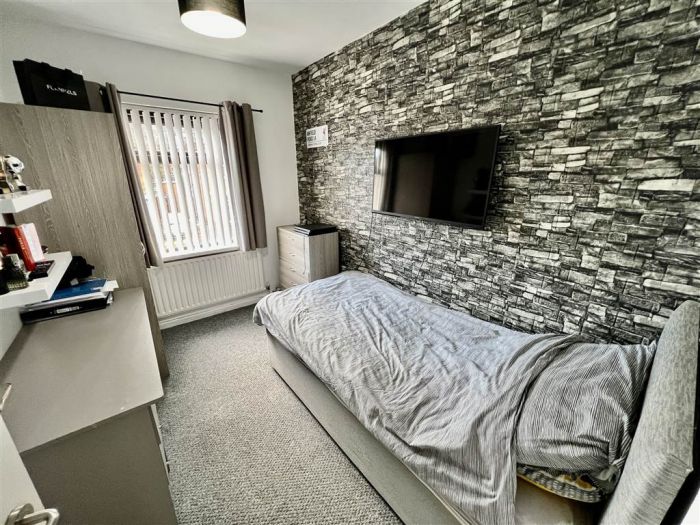 14 Glensharragh Avenue 14 Glensharragh Avenue